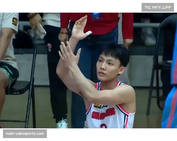 徐杰组织能力稳步提升 广东后卫线重要轮换力量